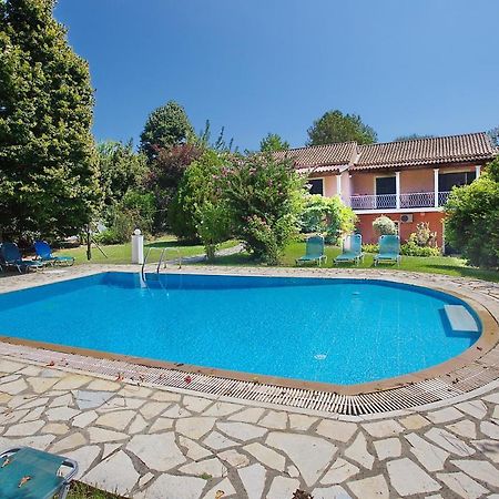 Villa Leda Karousádes Exteriör bild
