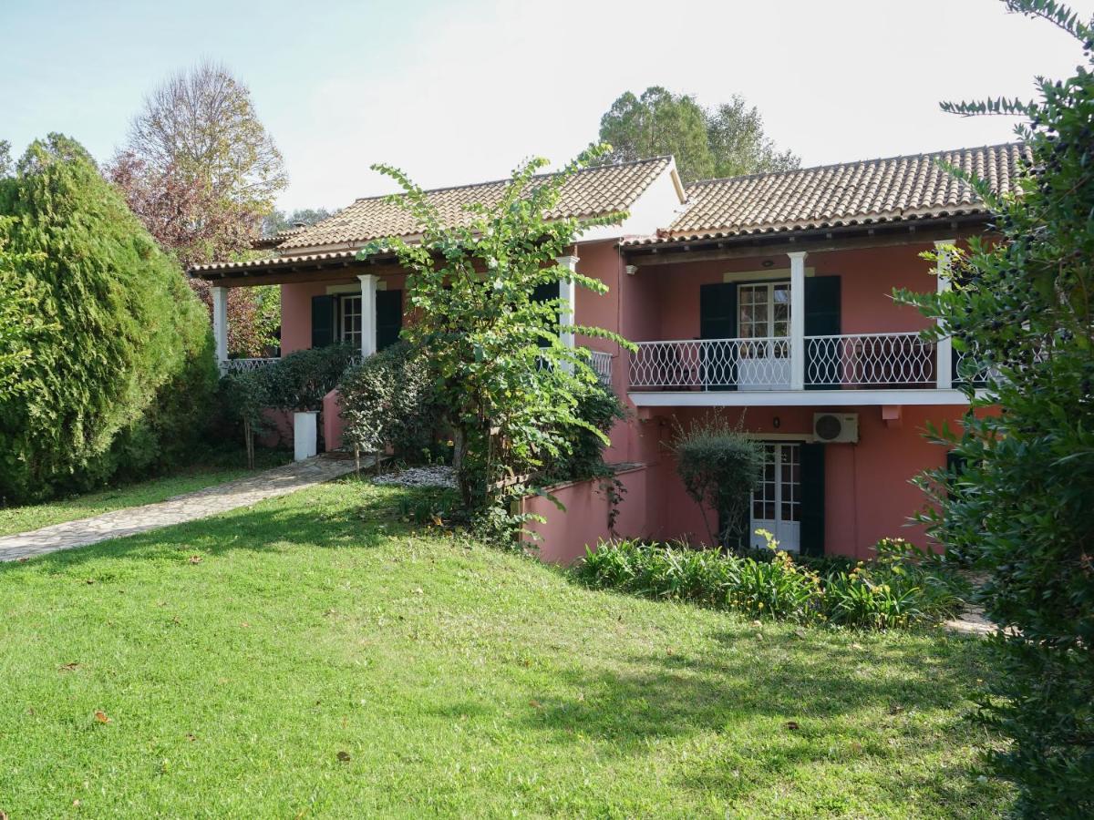 Villa Leda Karousádes Exteriör bild